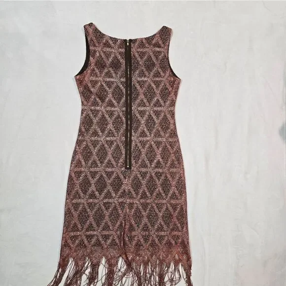 "S.L.Fashions" Beautiful dress with shine. Size 2/4 - Picture 8 of 13